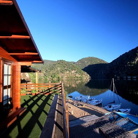 Douro Yacht Charter & Bungalows São João da Pesqueira エクステリア 写真